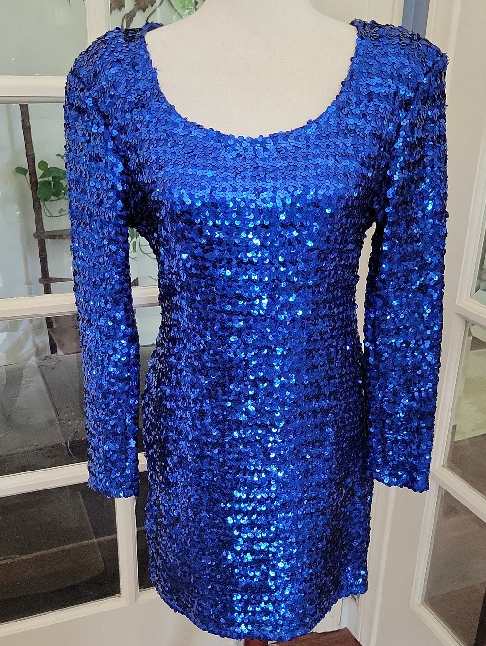 Vintage 1980s Glenrob Blue Sequin Dress with Long Sleeves | Size: 13/14